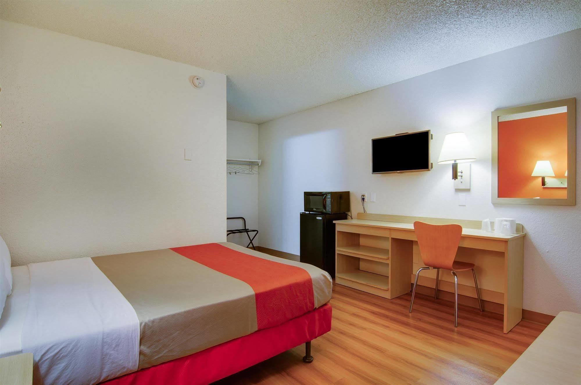 Motel 6-Tacoma, Wa - Файф Екстериор снимка