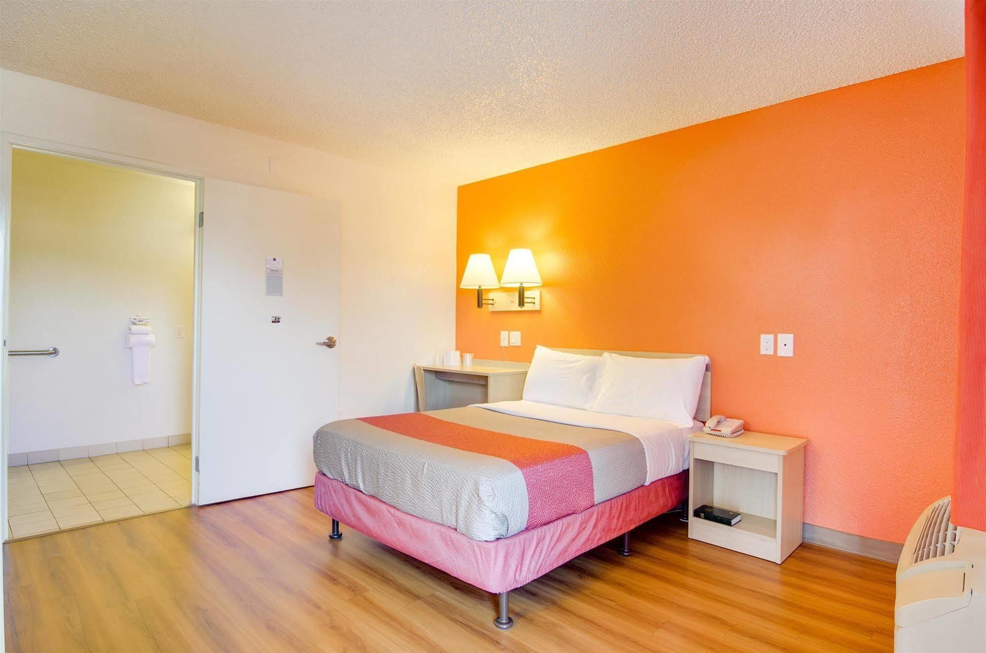 Motel 6-Tacoma, Wa - Файф Екстериор снимка